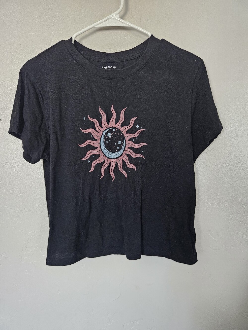 American Eagle Small Black Graphic Tee Pink Sun Blue Moon Celestial Cropped Top